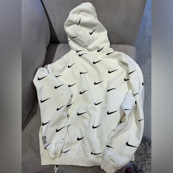 Kith men’s sweatshirt collaboration with NBA - Picture 15 of 16